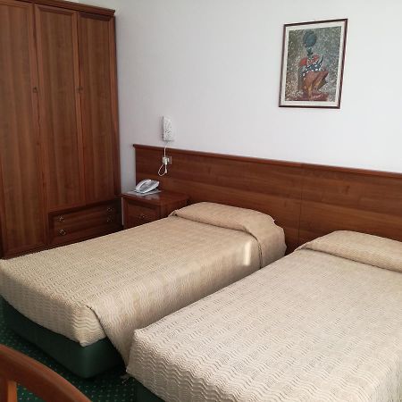 Hotel Mantegna Mantova Luaran gambar