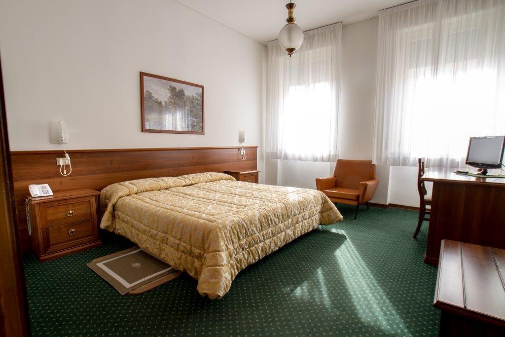 Hotel Mantegna Mantova Luaran gambar