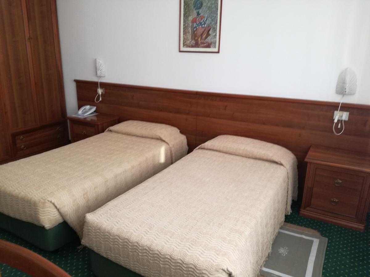 Hotel Mantegna Mantova Luaran gambar