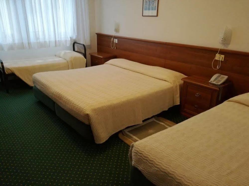 Hotel Mantegna Mantova Luaran gambar
